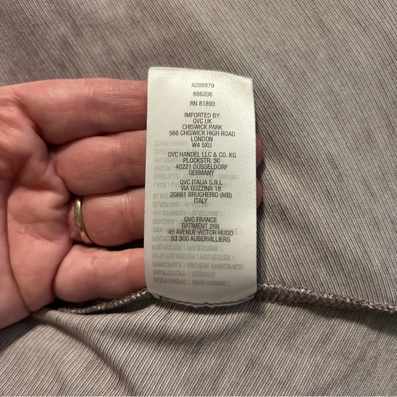 LOGO by Lori Goldstein Women’s Cardigan with Asymmetrical Lace Trim Size M - Picture 8 of 8